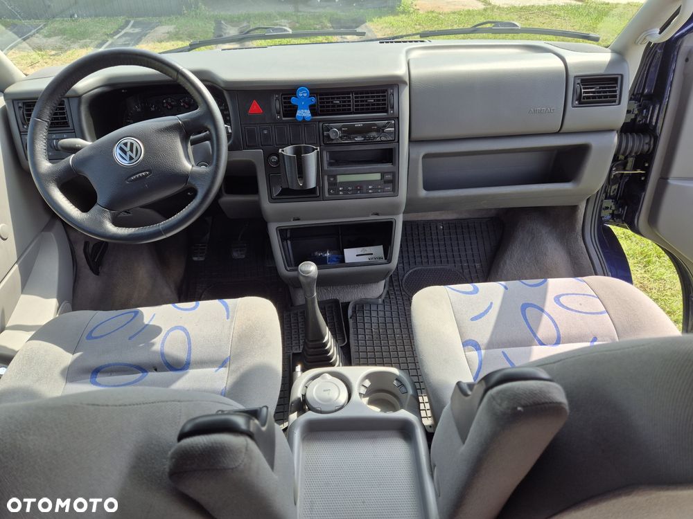 Volkswagen Multivan - 8