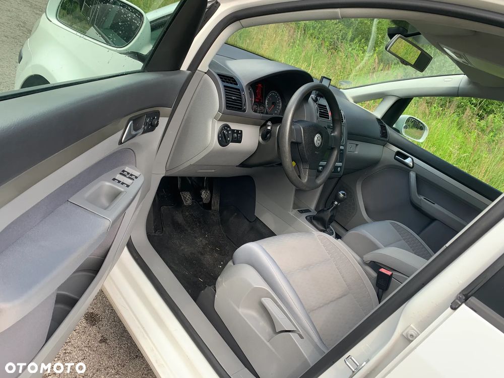 Volkswagen Touran 2.0 TDI Freestyle - 15
