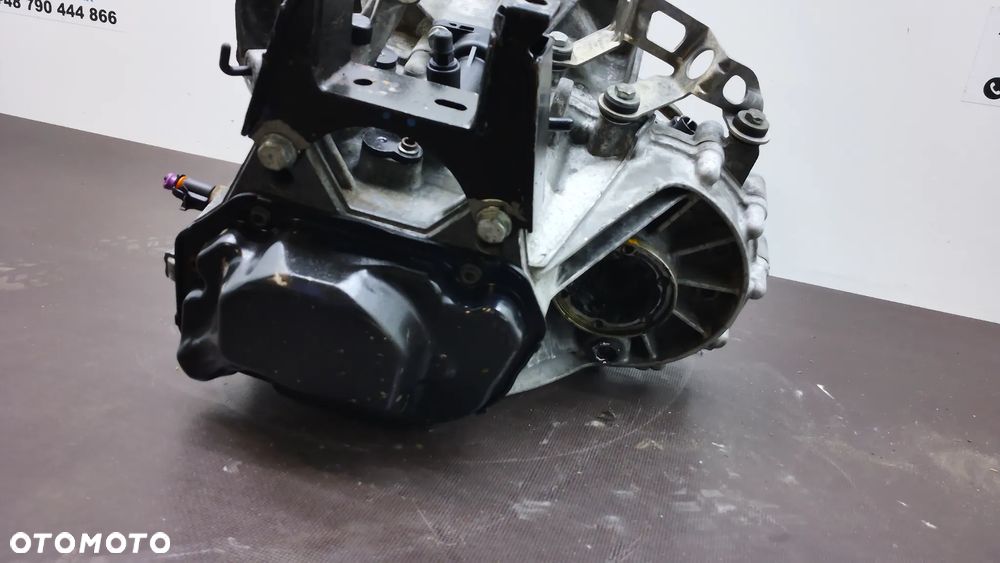 VW Skrzynia Biegów HUY - 7