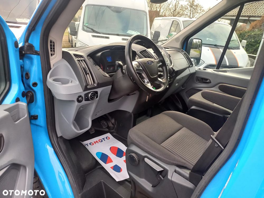 Ford Transit - 12