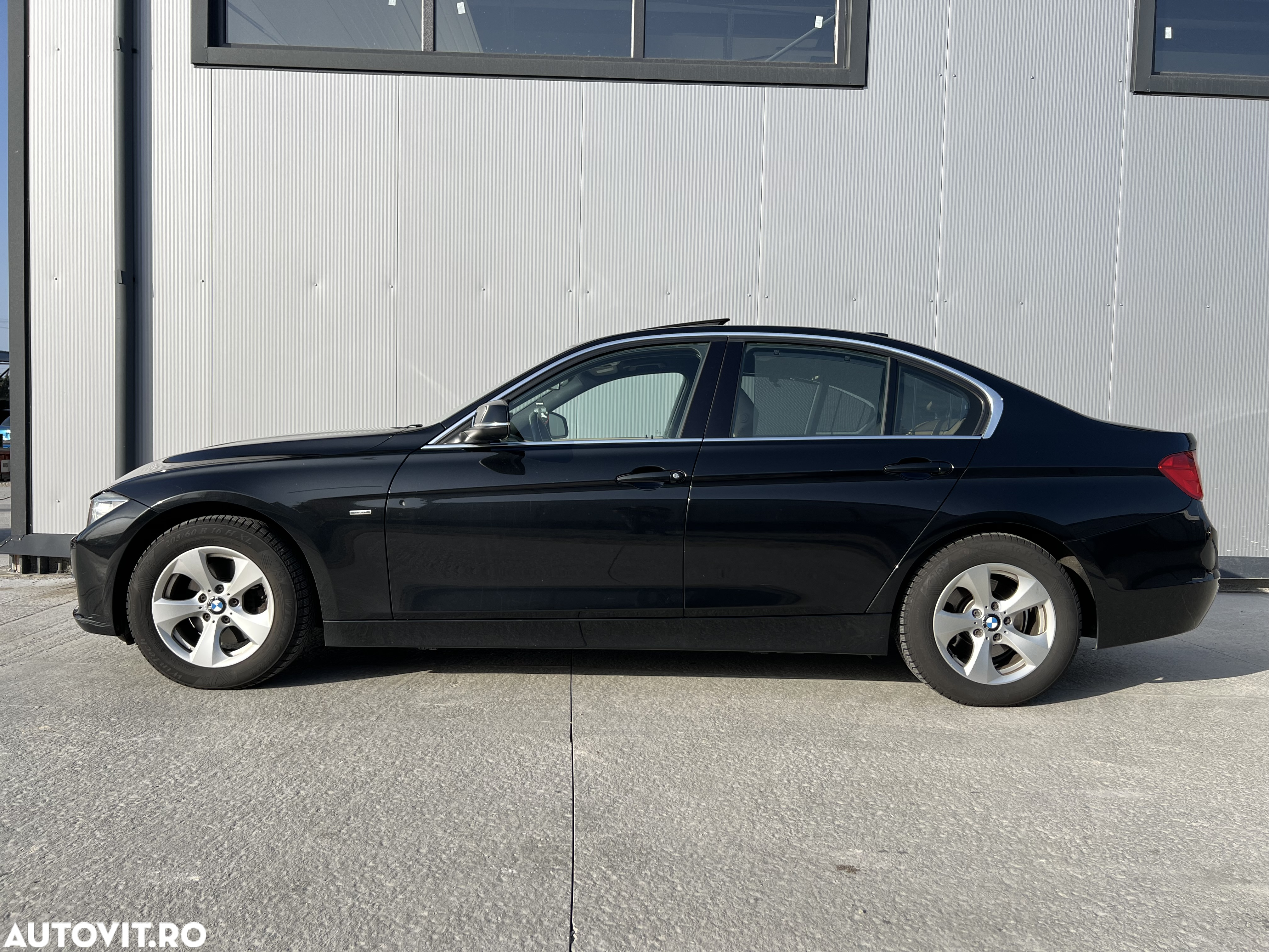 BMW Seria 3 320d Aut. Luxury Line - 4