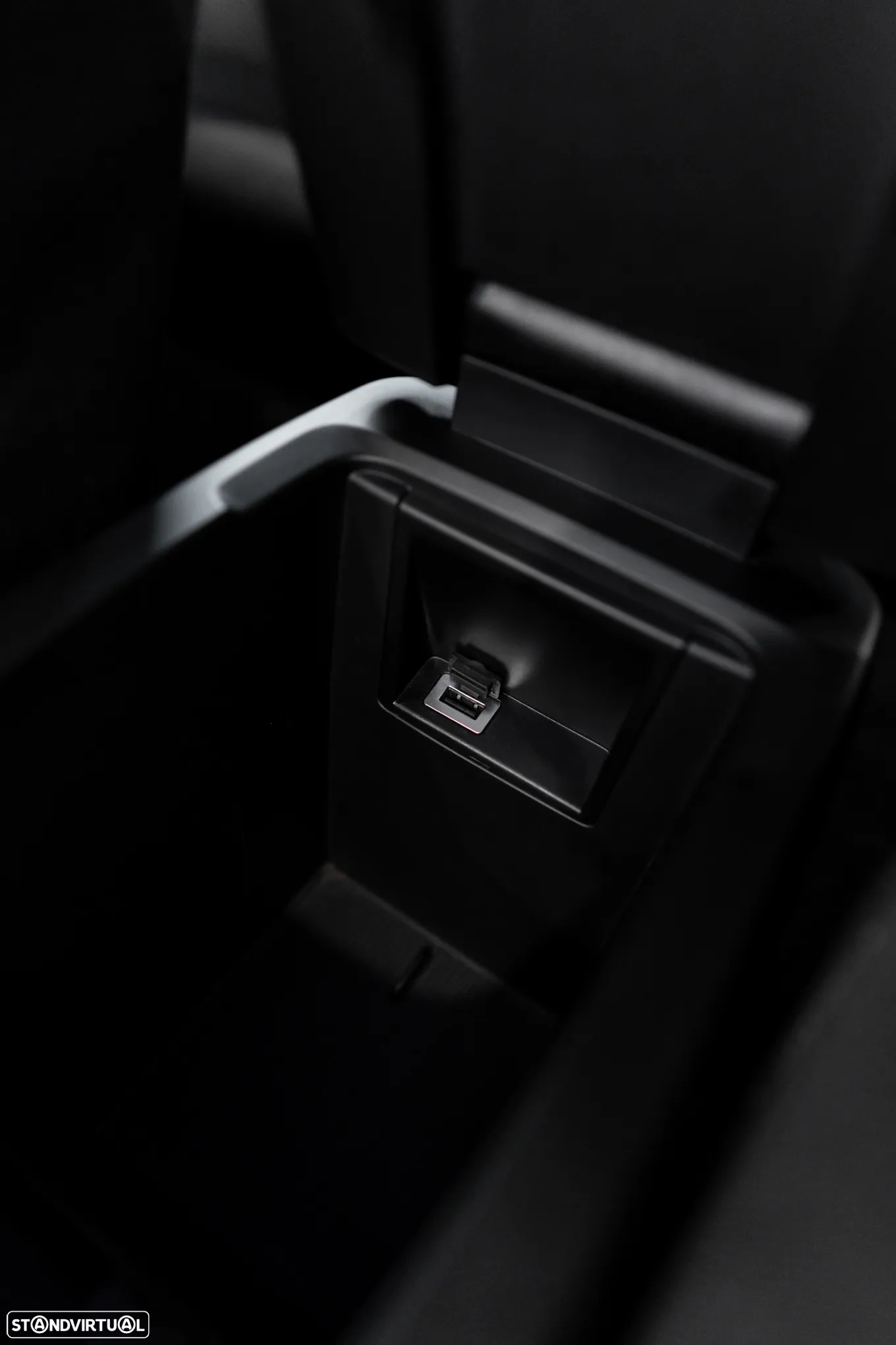 Volvo V40 1.6 D2 Momentum - 37