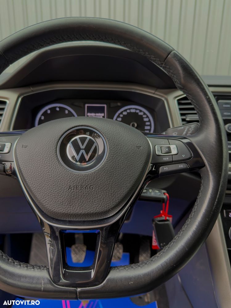 Volkswagen T-ROC 1.5 TSI ACT Style - 11