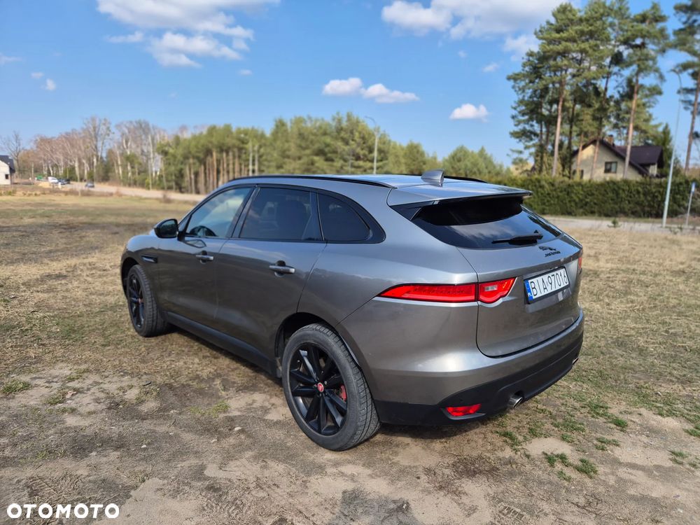 Jaguar F-Pace 25t AWD Prestige - 5