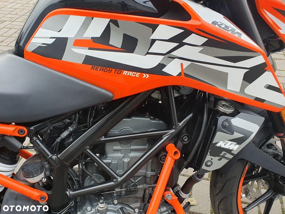 KTM Duke - 18