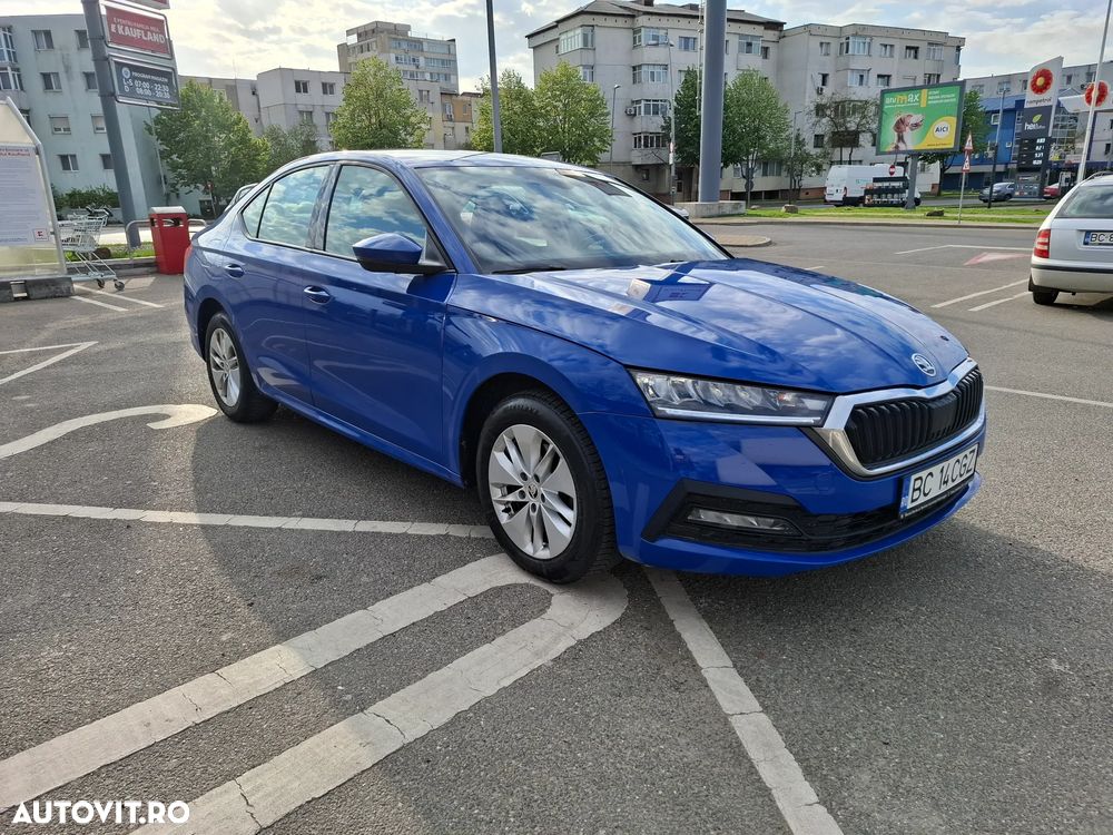 Skoda Octavia 2.0 TDI DSG Ambition - 2