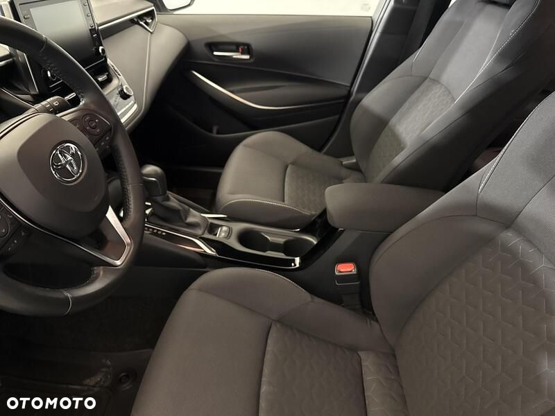 Toyota Corolla - 11