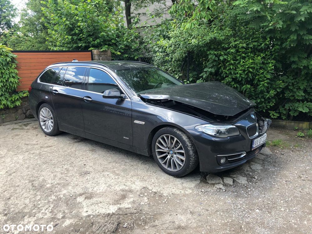 BMW Seria 5 520d xDrive - 1
