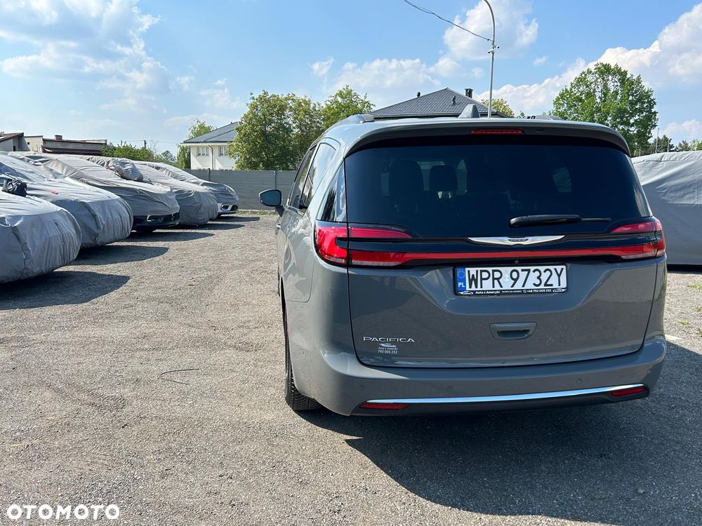 Chrysler Pacifica - 9