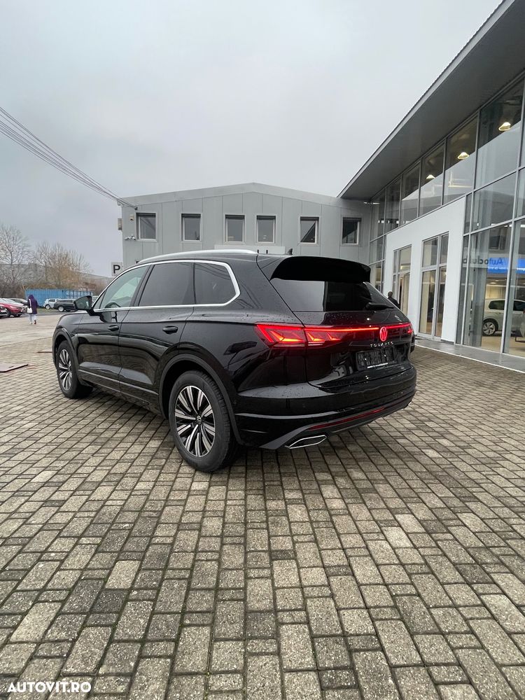 Volkswagen Touareg V6 TDI 4MOTION Elegance - 2