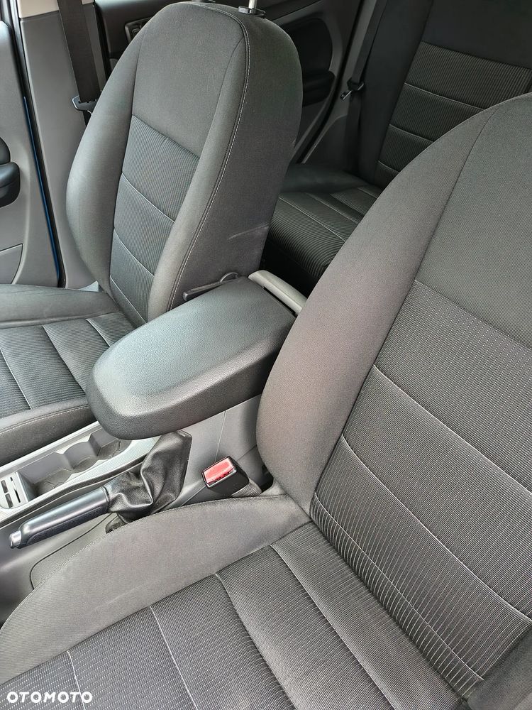Ford Focus 1.8 FF Gold X - 23