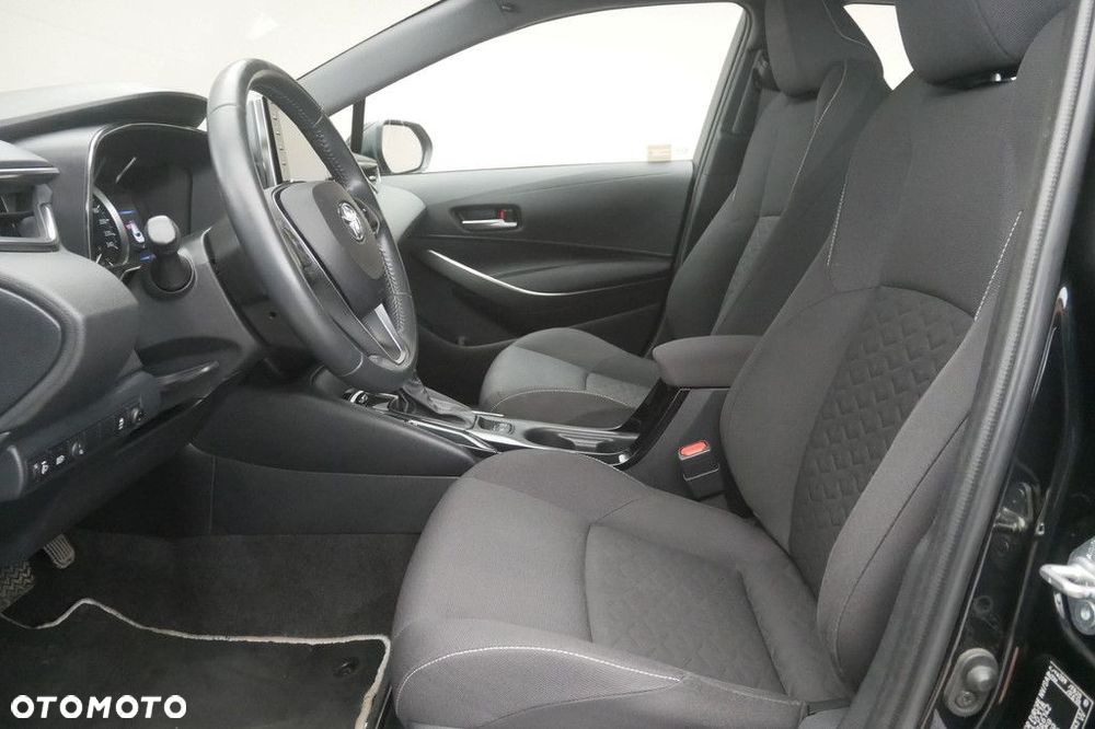 Toyota Corolla - 12