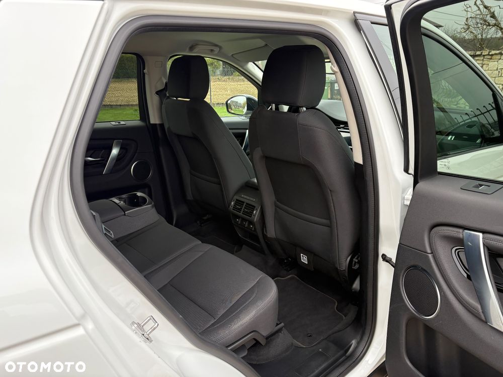 Land Rover Discovery Sport 2.0 P200 mHEV SE - 20