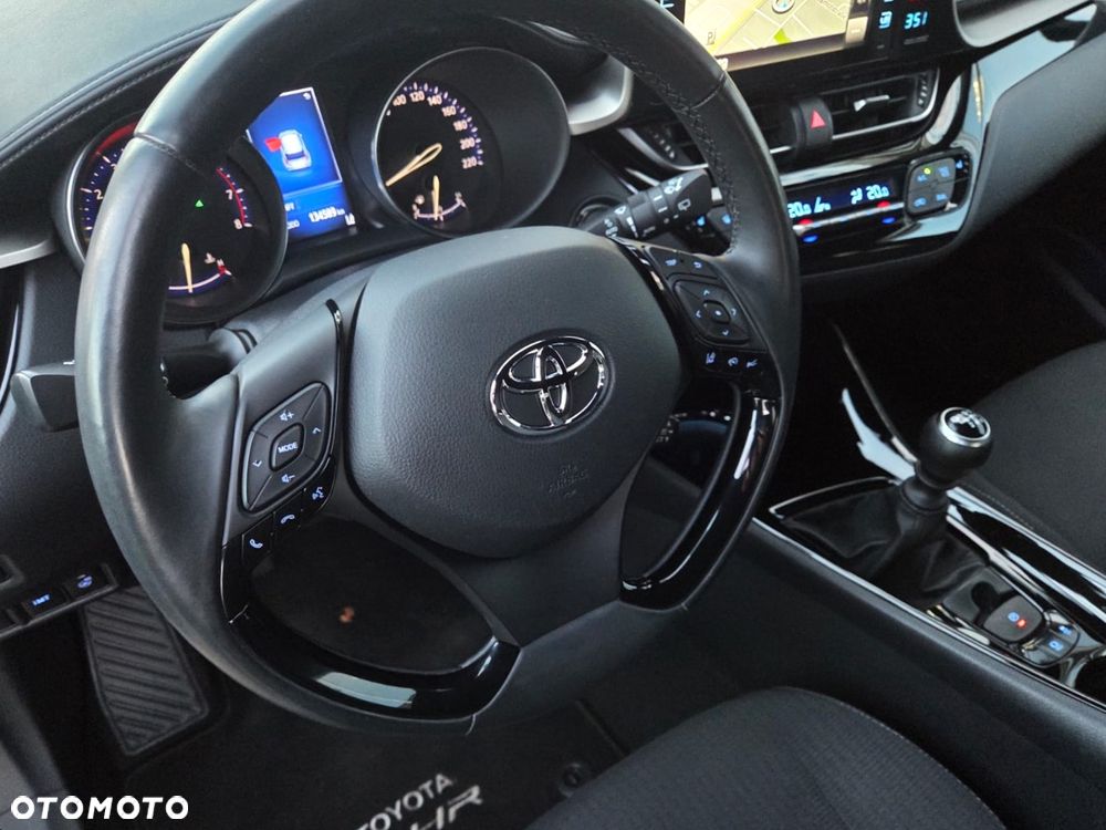 Toyota C-HR - 17