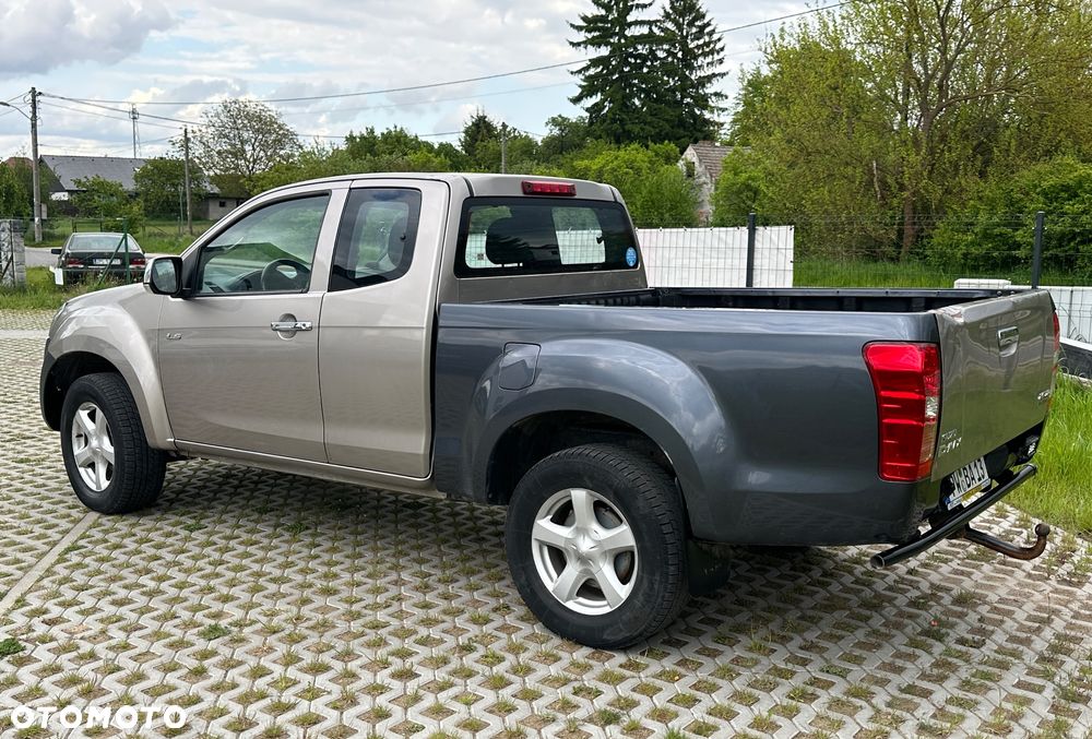 Isuzu D-Max 4x4 Double Cab Custom - 6