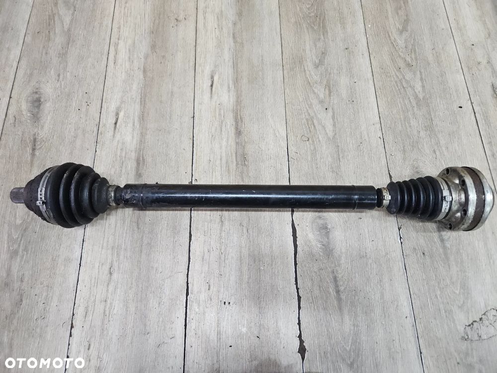Półoś prawa przednia VW Tiguan 2,0 TDI 2014 rok 5N0407766B - 1