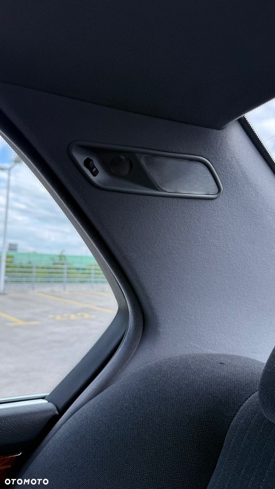 BMW Seria 7 730iL - 33