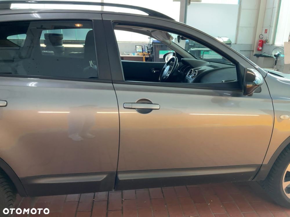 Nissan Qashqai 2.0 CVT 360 - 17