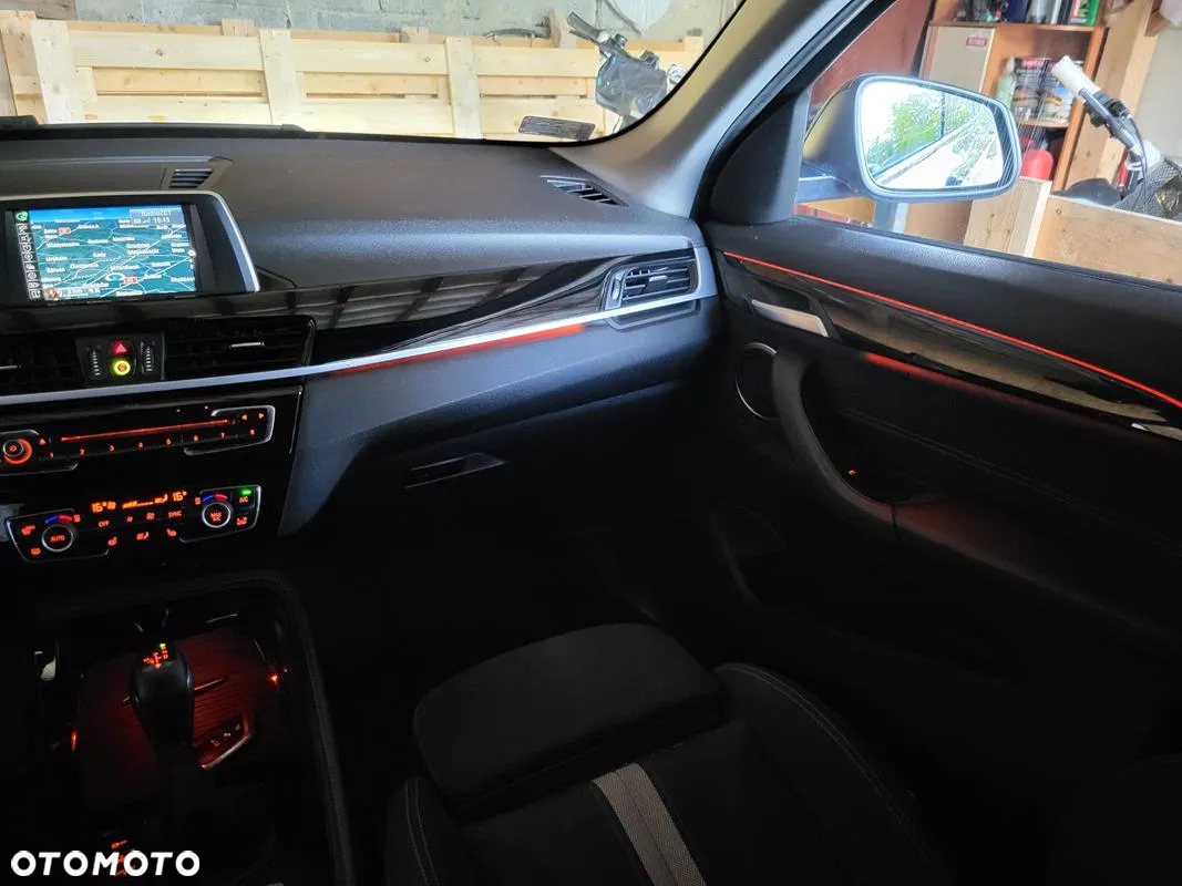 BMW X1 xDrive18d - 14