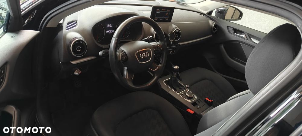Audi A3 Sportback 1.4 TFSI Attraction - 11