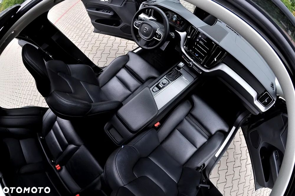 Volvo XC 60 T5 AWD Inscription - 19