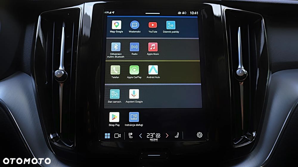 Volvo XC 60 B4 B Momentum Pro - 21
