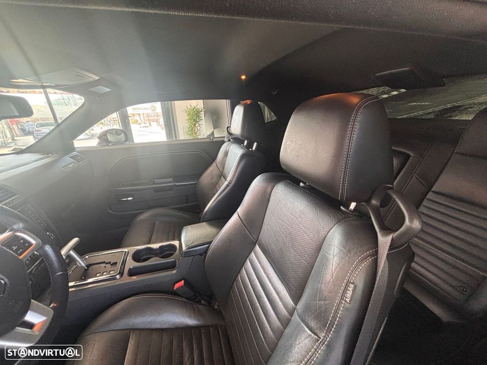 Dodge Challenger — fotografia 9