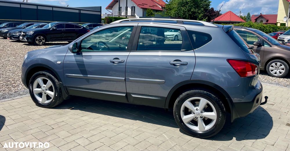 Nissan Qashqai 2.0 DCI 4 x 4 DPF I-Way - 4