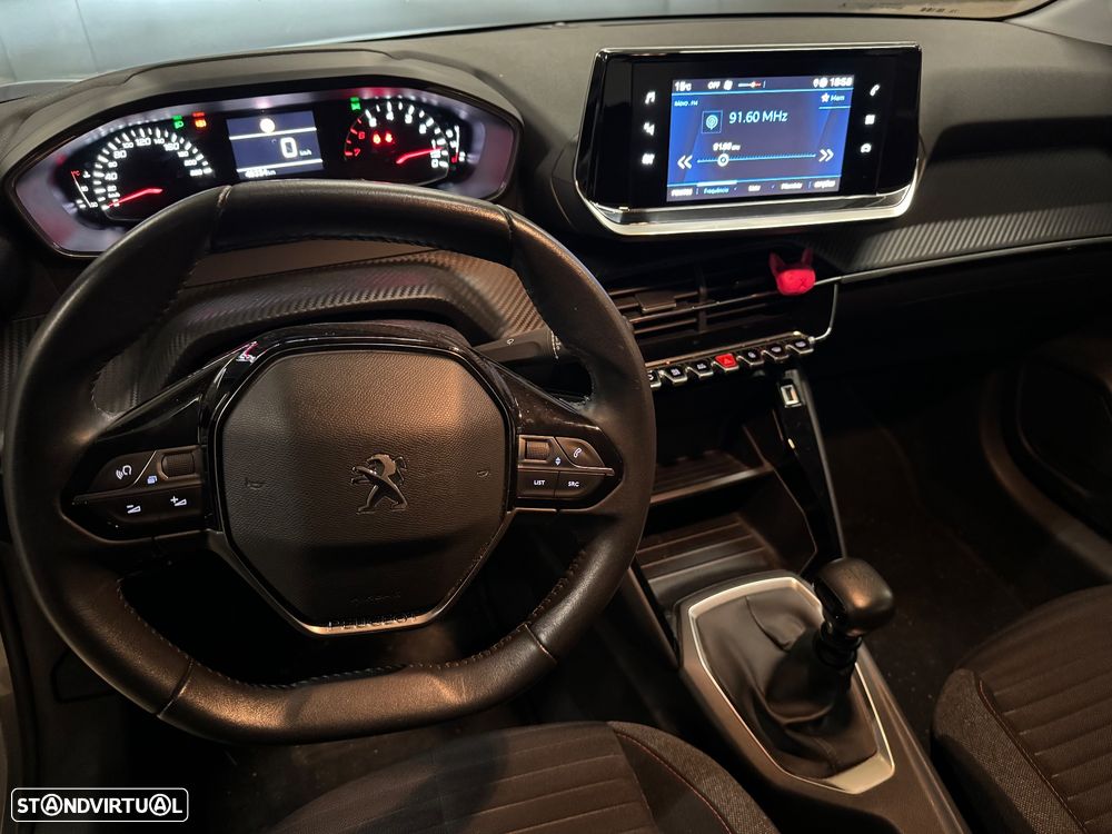 Peugeot 208 1.2 PureTech Allure - 17