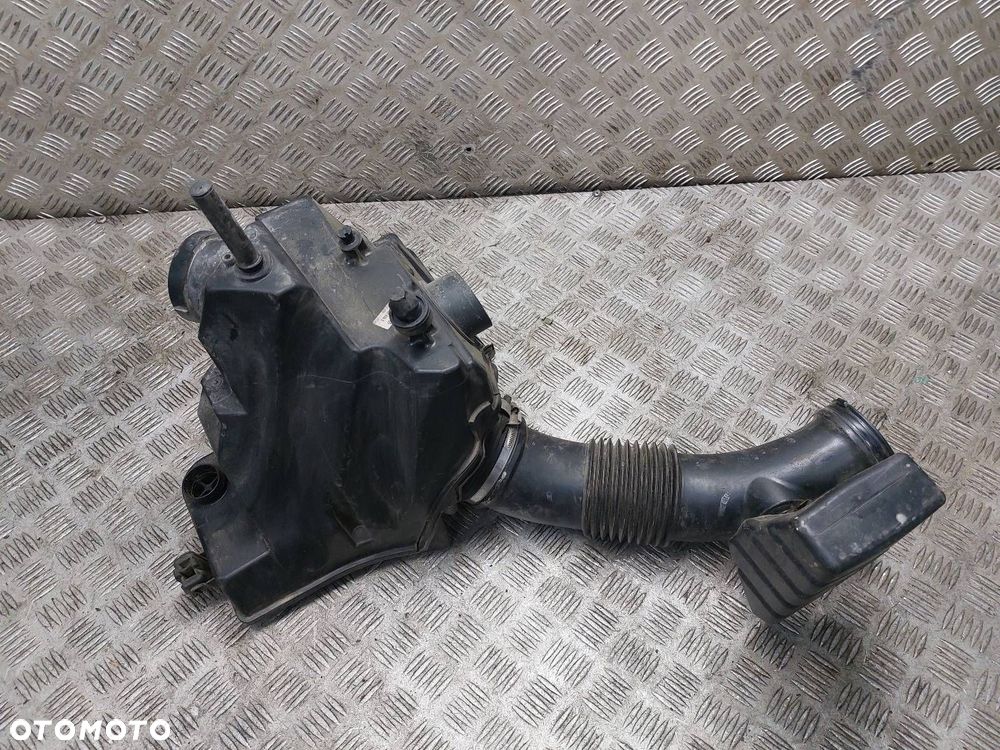 OBUDOWA FILTRA POWIETRZA + DOLOT AUDI Q5 8R 3.2 FSI 8K0133835E 06E129629S - 4