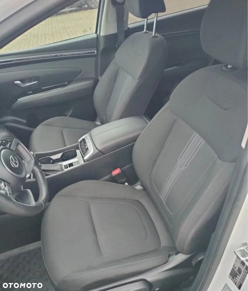 Hyundai Tucson - 8
