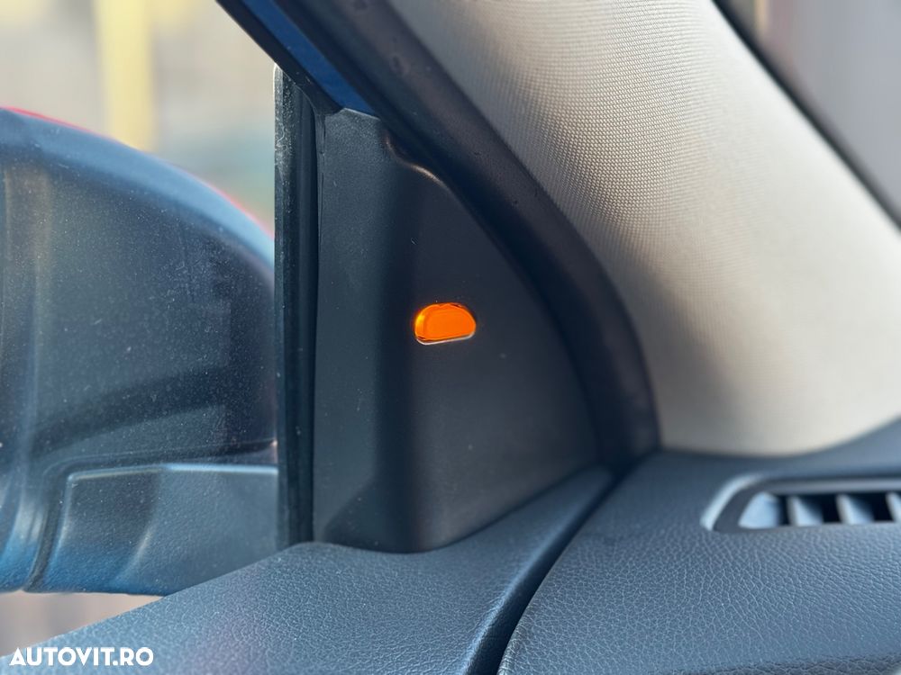 Nissan Qashqai 1.6 DCI Xtronic N-Connecta - 38