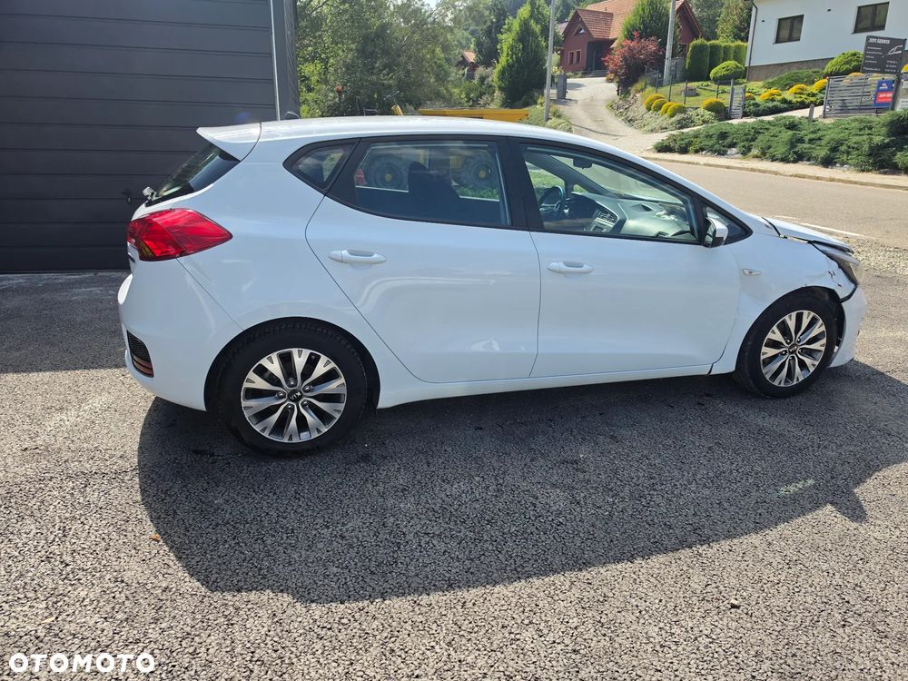 Kia Ceed 1.0 T-GDI ISG Platinum Edition - 10