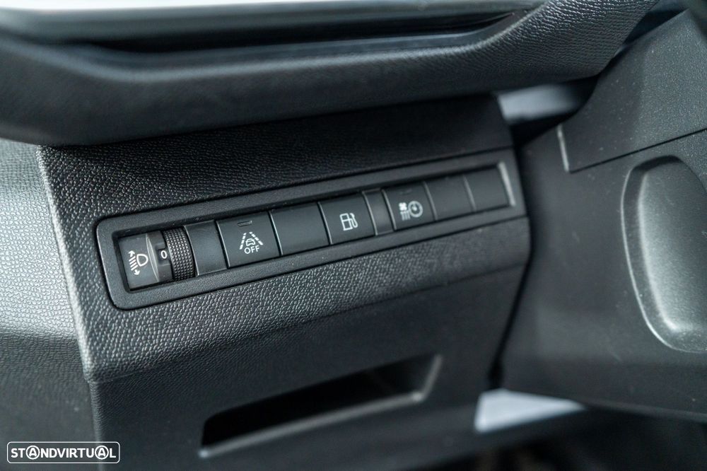 Peugeot 3008 1.6 Hybrid Allure e-EAT8 - 19