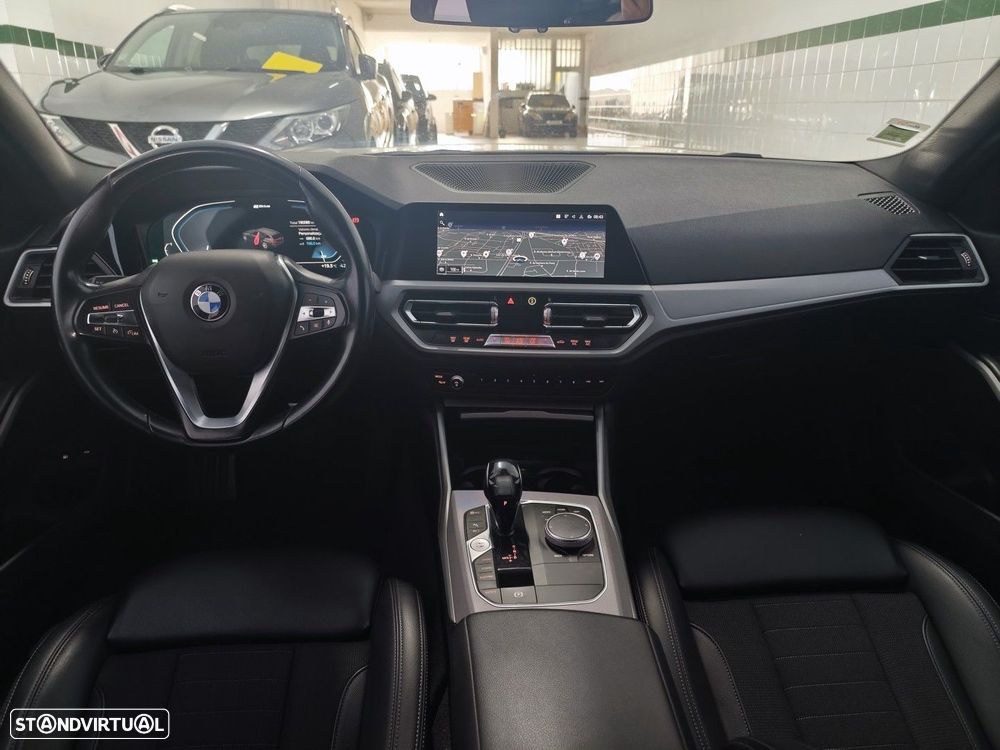 BMW 320 e Touring Auto - 14