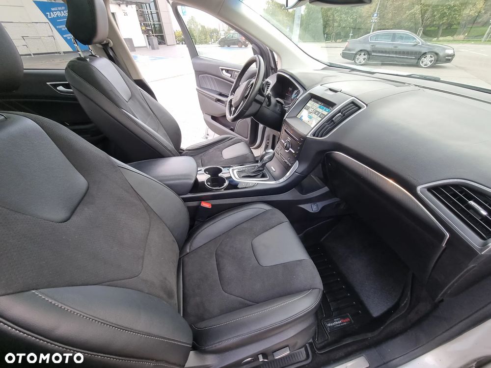 Ford Edge - 15