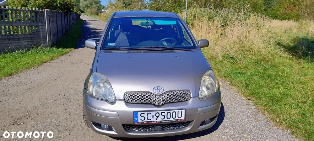 Toyota Yaris - 8