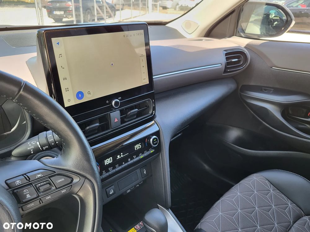 Toyota Yaris Cross Hybrid 1.5 Executive AWD - 13