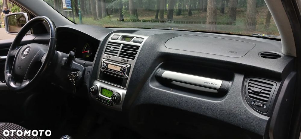 Kia Sportage 2.0 CRDI EX - 10