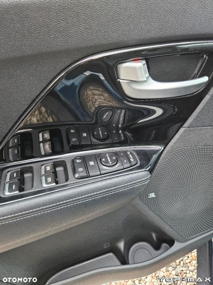 Kia Niro - 28