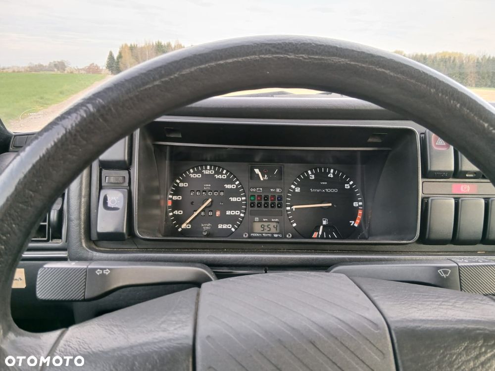 Volkswagen Golf - 11