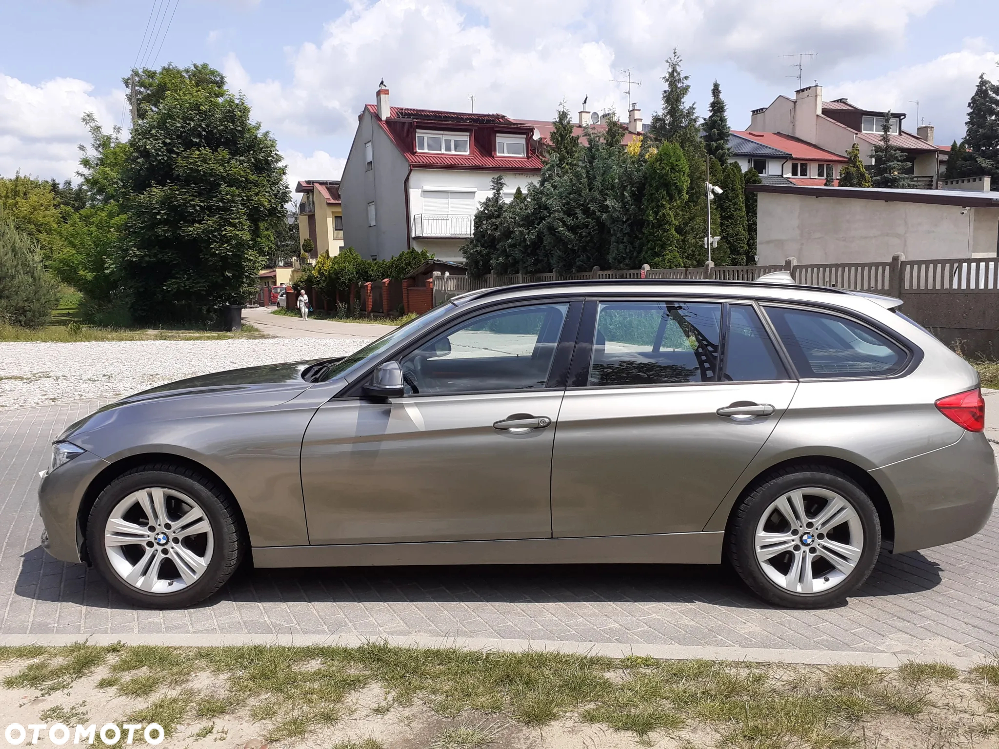 BMW Seria 3 320i xDrive - 2