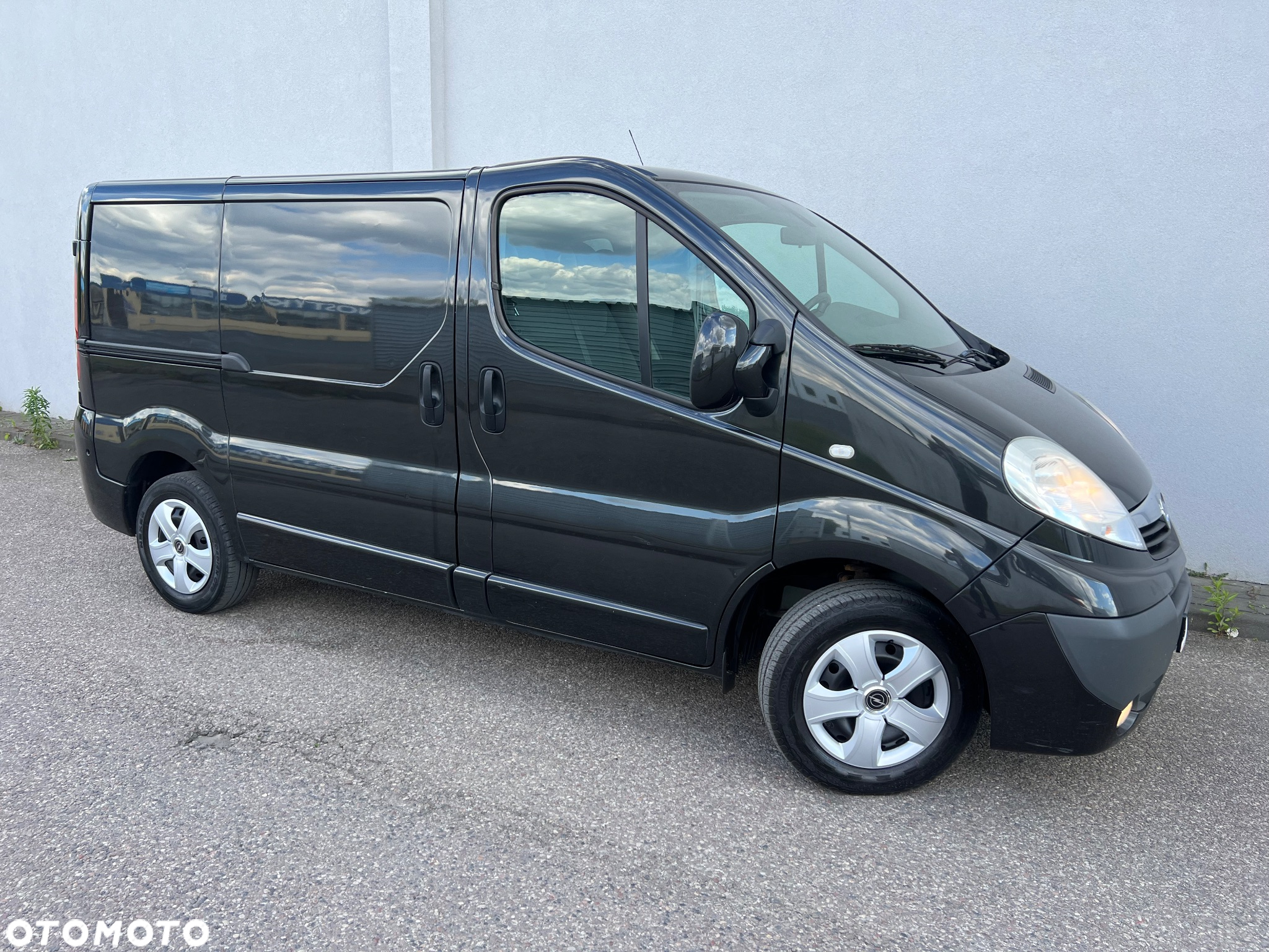 Opel VIVARO - 11