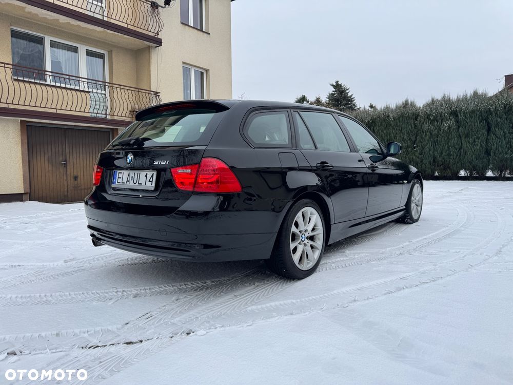 BMW Seria 3 318i Edition Lifestyle - 4