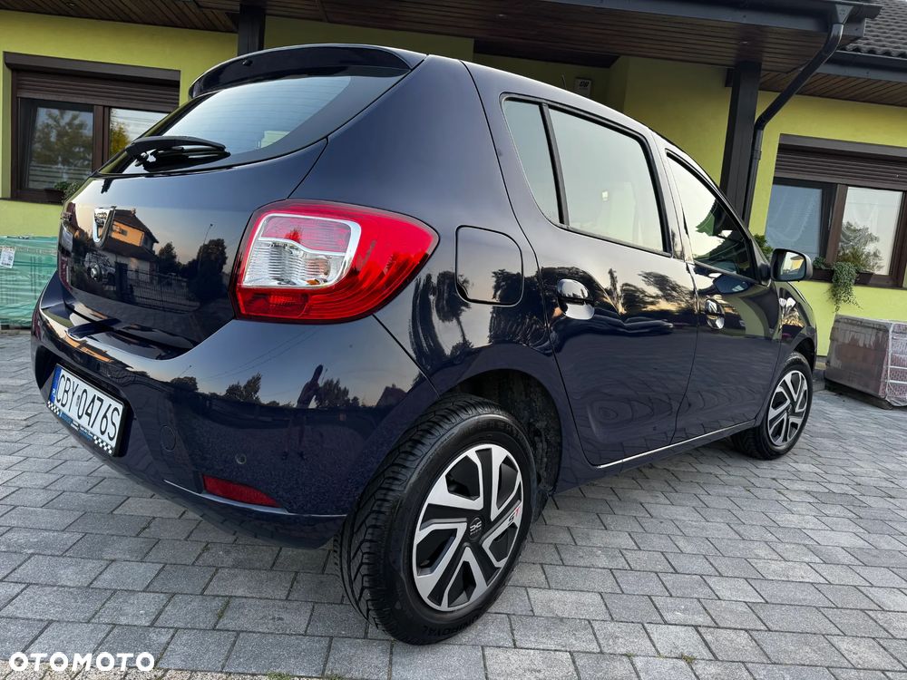 Dacia Sandero 1.2 16V 75 Laureate - 16