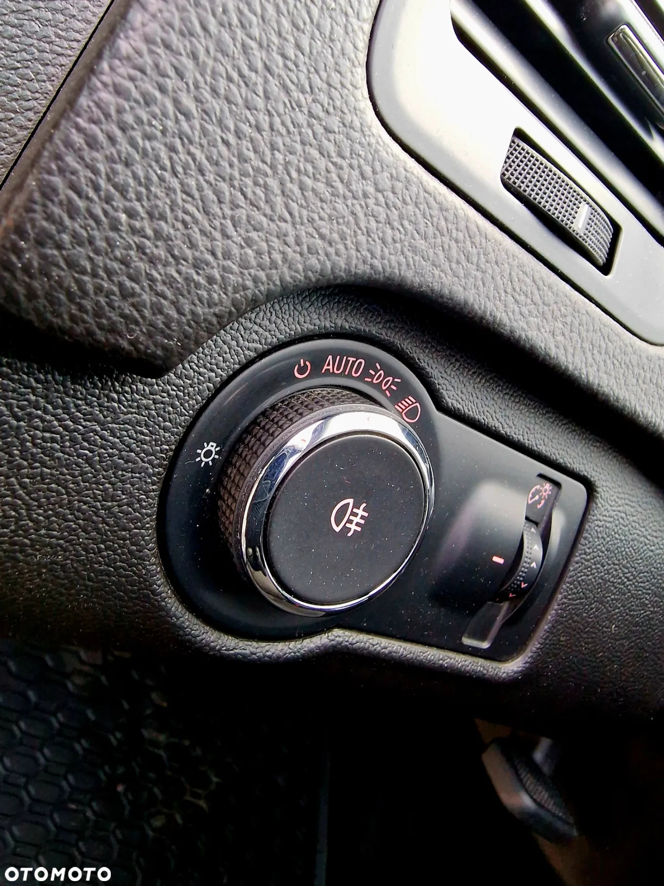 Opel Insignia 1.8 Design Edition - 19