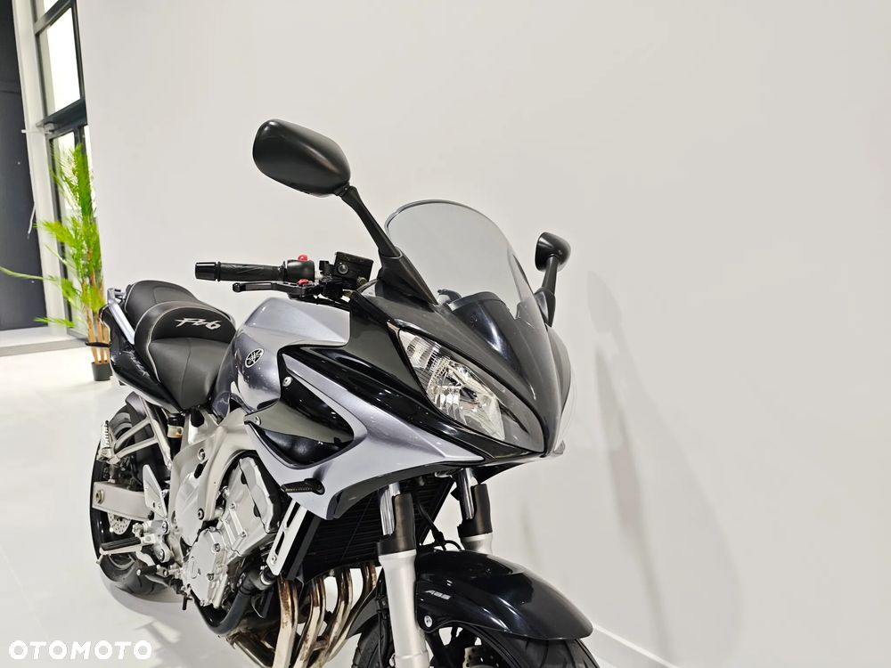 Yamaha FZ - 6