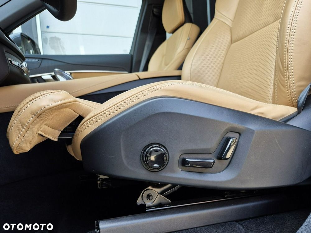 Volvo XC 90 B5 D AWD Inscription - 24