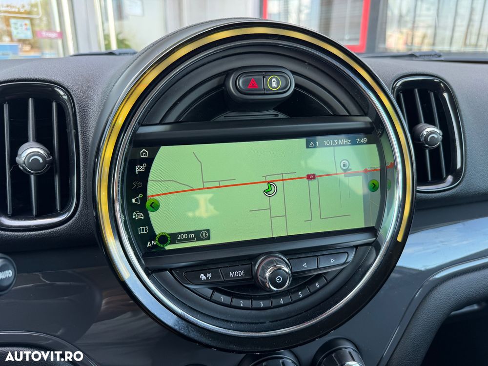 Mini Countryman Cooper ALL4 - 24