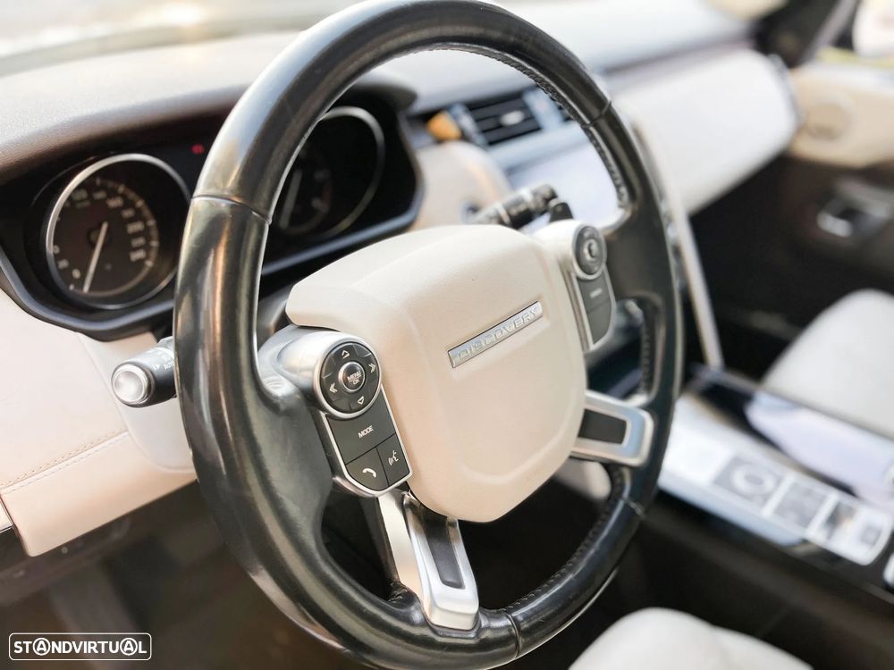 Land Rover Discovery 3.0 TD6 HSE Auto - 8